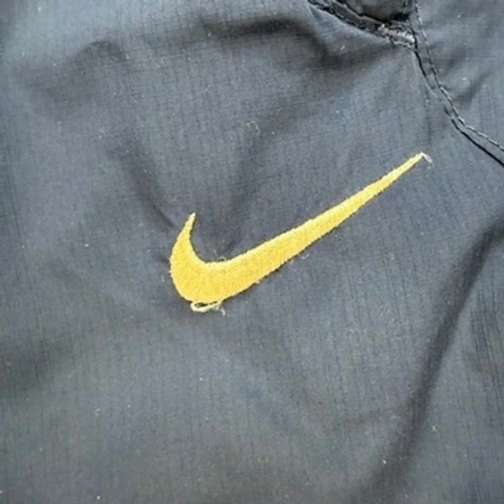 Nike Loose Fit Track Pants Mens Navy Blue White Side Stripe Mesh Lined Athletic